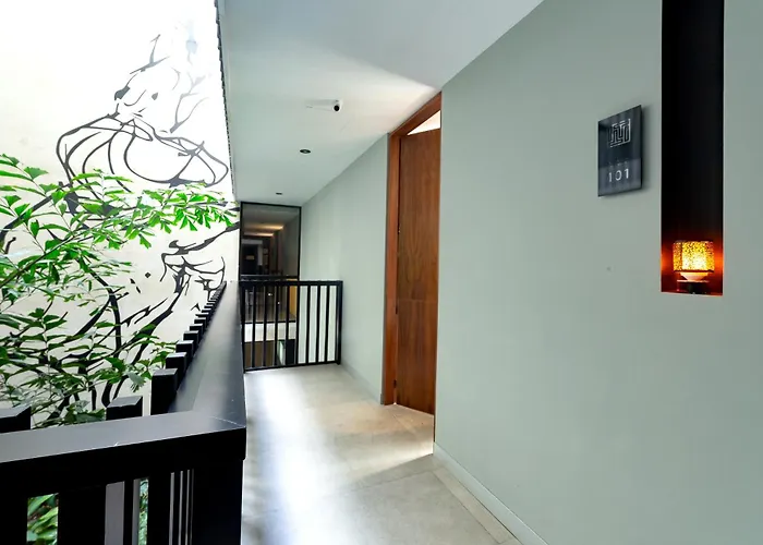 Modern With Pool In 2 Br *