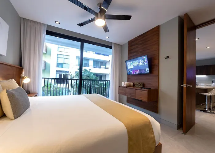 Modern With Pool In 2 Br *